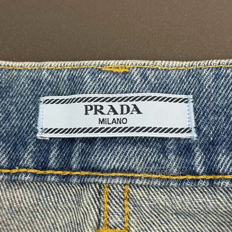 Prada Prada Washed blue metal triangle jeans Size US 29 - 5 Thumbnail