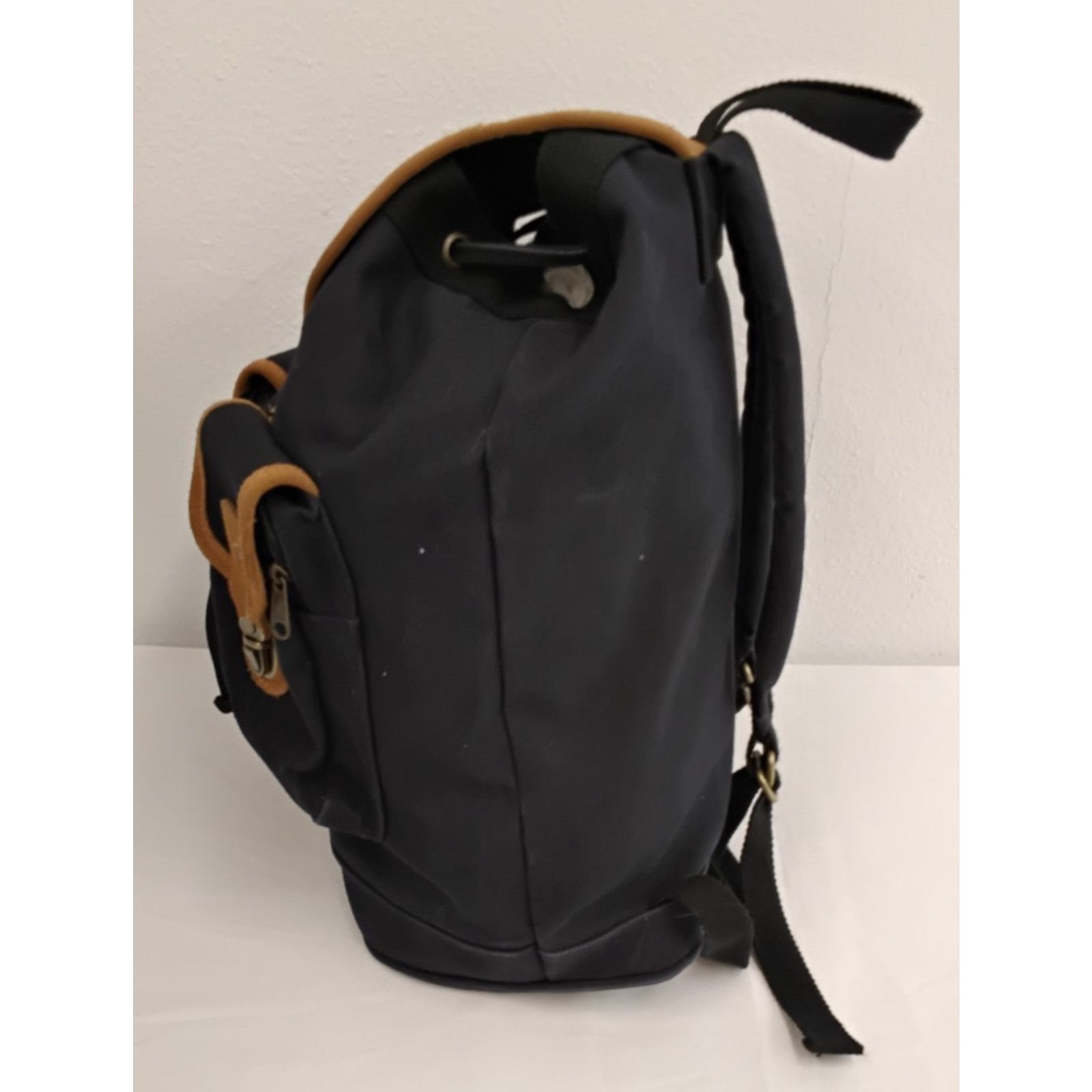 Eddie Bauer Eddie Bauer Canvas Backpack Black With Leather Trim Vintage Size ONE SIZE - 7 Thumbnail