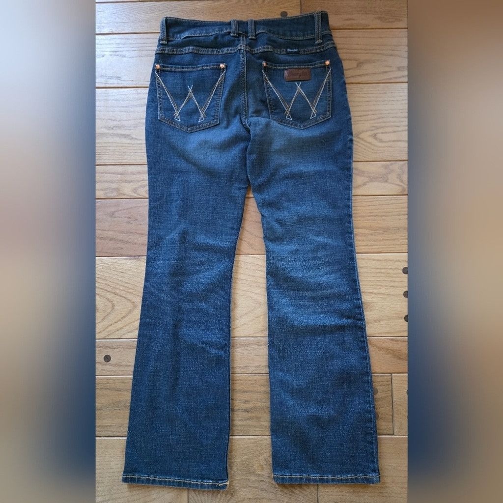 Wrangler Wrangler Boot-Cut Medium-Dark Wash Jeans NWOT Size 28" / US 6 / IT 42 - 5 Thumbnail