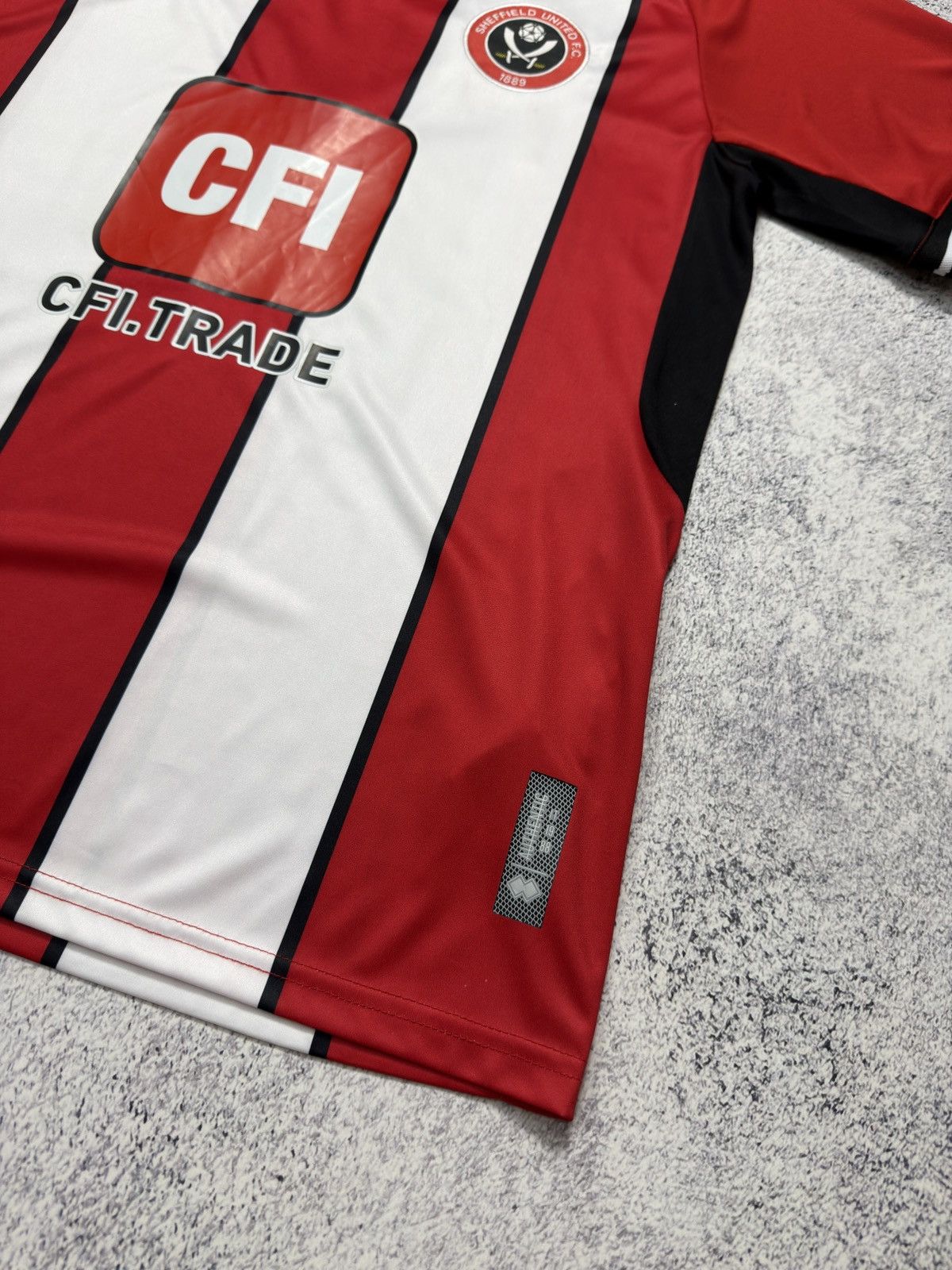Errea Errea Sheffield United 2023/24 #14 Thomas Soccer Jersey Size US M / EU 48-50 / 2 - 7 Thumbnail