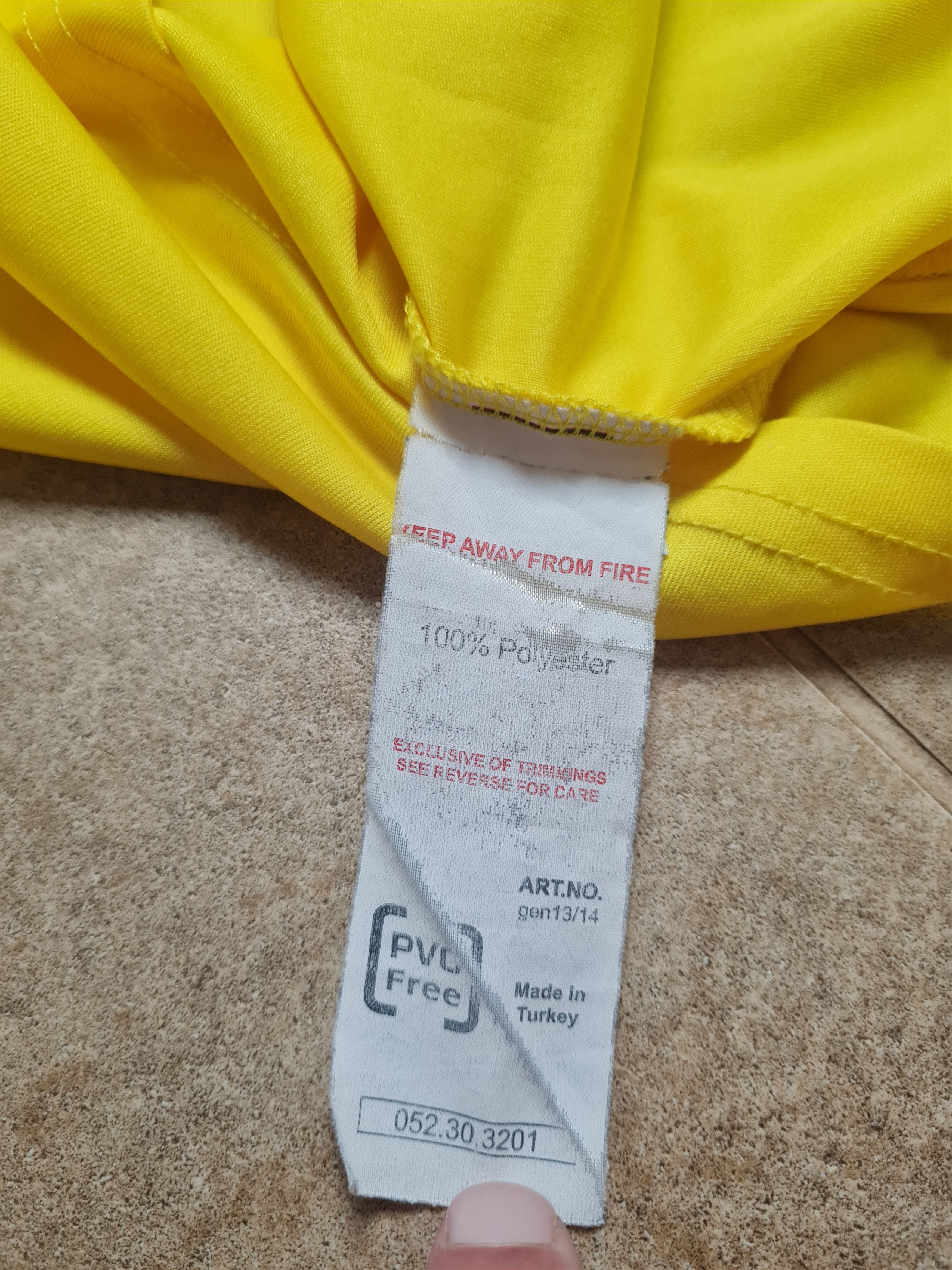 Puma Jersey Puma WATFORD ENGLAND 2013/2014 HOME FOOTBALL SHIRT Size US M / EU 48-50 / 2 - 18 Thumbnail