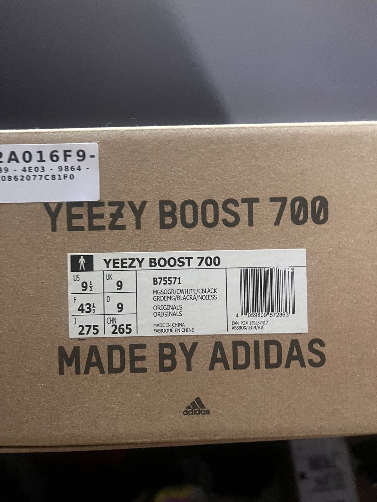 Yeezy Yezzy 700 waverunner Size US 9.5 / EU 42-43 - 6 Thumbnail