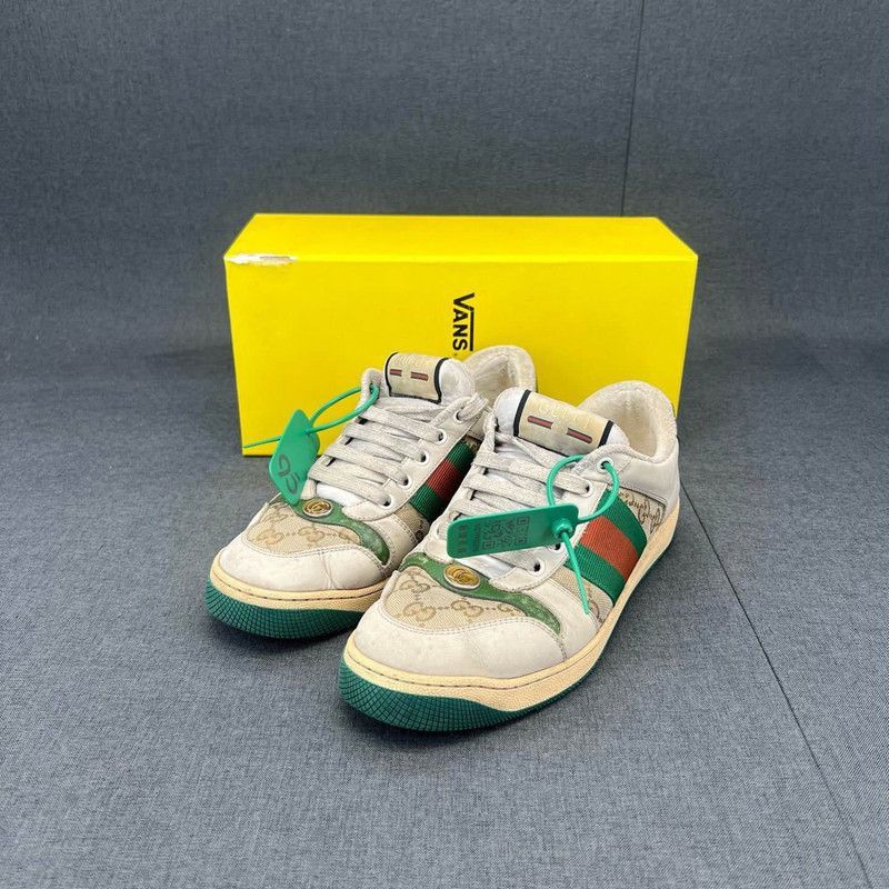 Gucci Gucci Low-Top Sneakers in Gray - Size US 8.5 / EU 41-42 - 1 Thumbnail