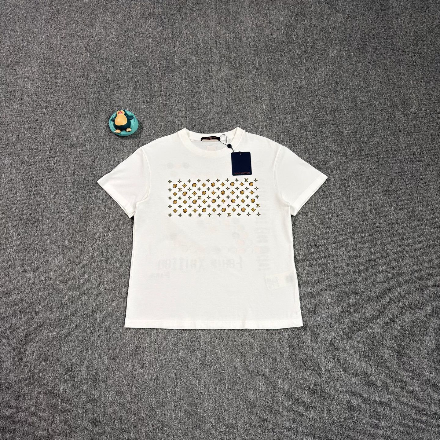 Louis Vuitton LV 2025 CPFM Collaboration White T-shirt Size US S / EU 44-46 / 1 - 1 Thumbnail