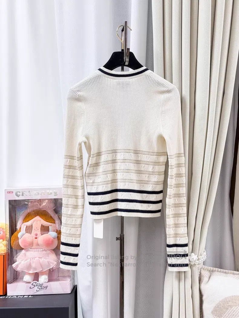 Chanel Chanel Black and gold striped double C long-sleeved knitte Size XS / US 0-2 / IT 36-38 - 3 Thumbnail