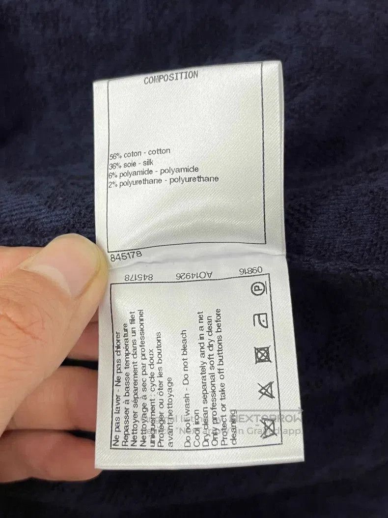 Chanel Chanel Blue Camellia Embossed Skirt. Size US 38 / EU 54 - 6 Thumbnail
