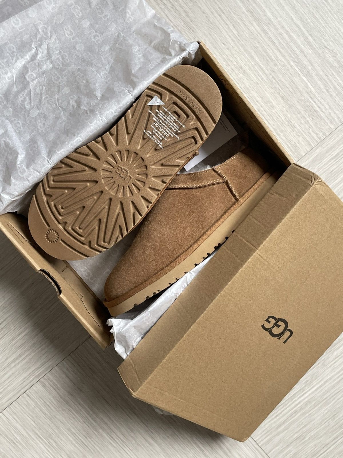 Ugg UGG Classic Ultra Mini Chestnut – New with Box – Size 39 Size US 8 / IT 38 - 6 Thumbnail