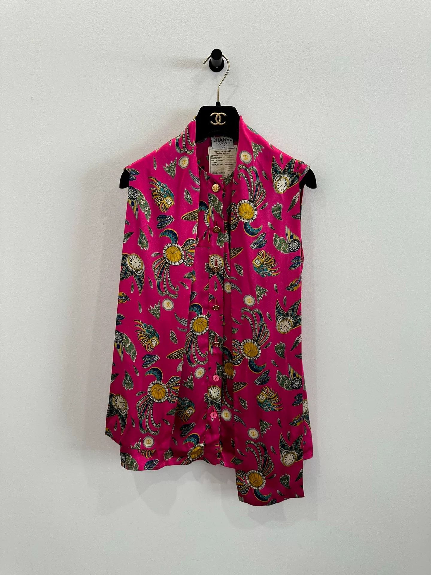 chanel pink logo silk sleeveless top