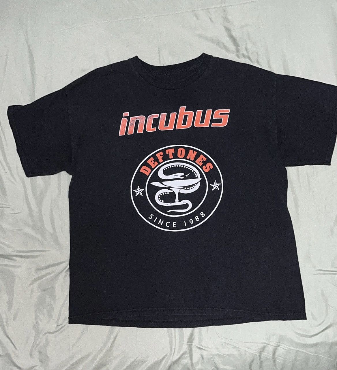 Vintage Vintage Deftones x Incubus Tour Shirt Size US M / EU 48-50 / 2 - 1 Thumbnail