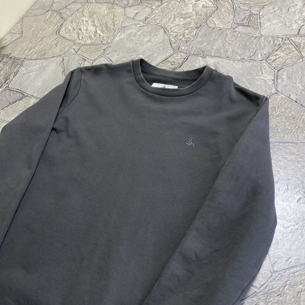 Vivienne Westwood Vivienne Westwood Orb Logo Sweatshirt Size M Size US M / EU 48-50 / 2 - 2 Thumbnail