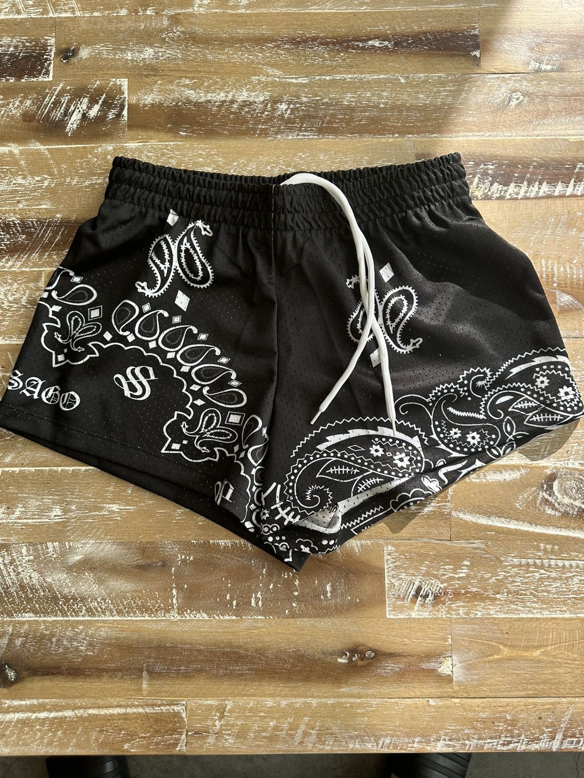 Other Sago Black Bandana Shorts (Women’s) - XS Size 24" / US 00 / IT 34 - 1 Thumbnail