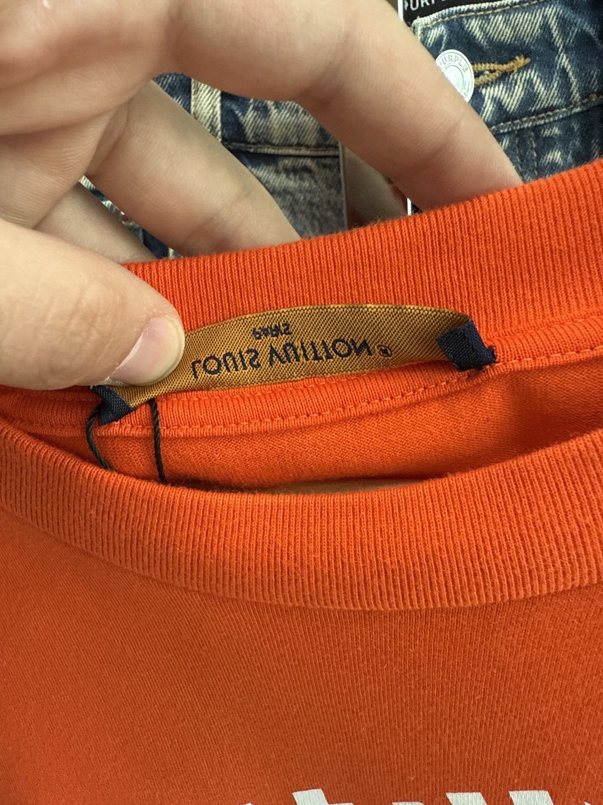 Louis Vuitton Louis Vuitton Wave Logo Tee Orange size XXL Size US XXL / EU 58 / 5 - 7 Thumbnail