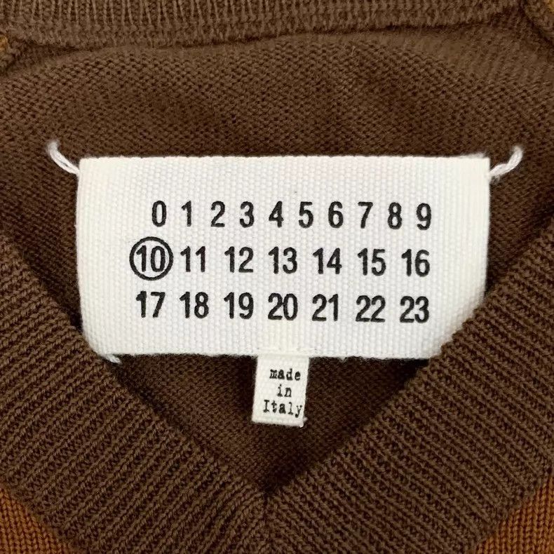 Maison Margiela Maison Margiela Brown V-neck wool knitwear Size US S / EU 44-46 / 1 - 5 Thumbnail