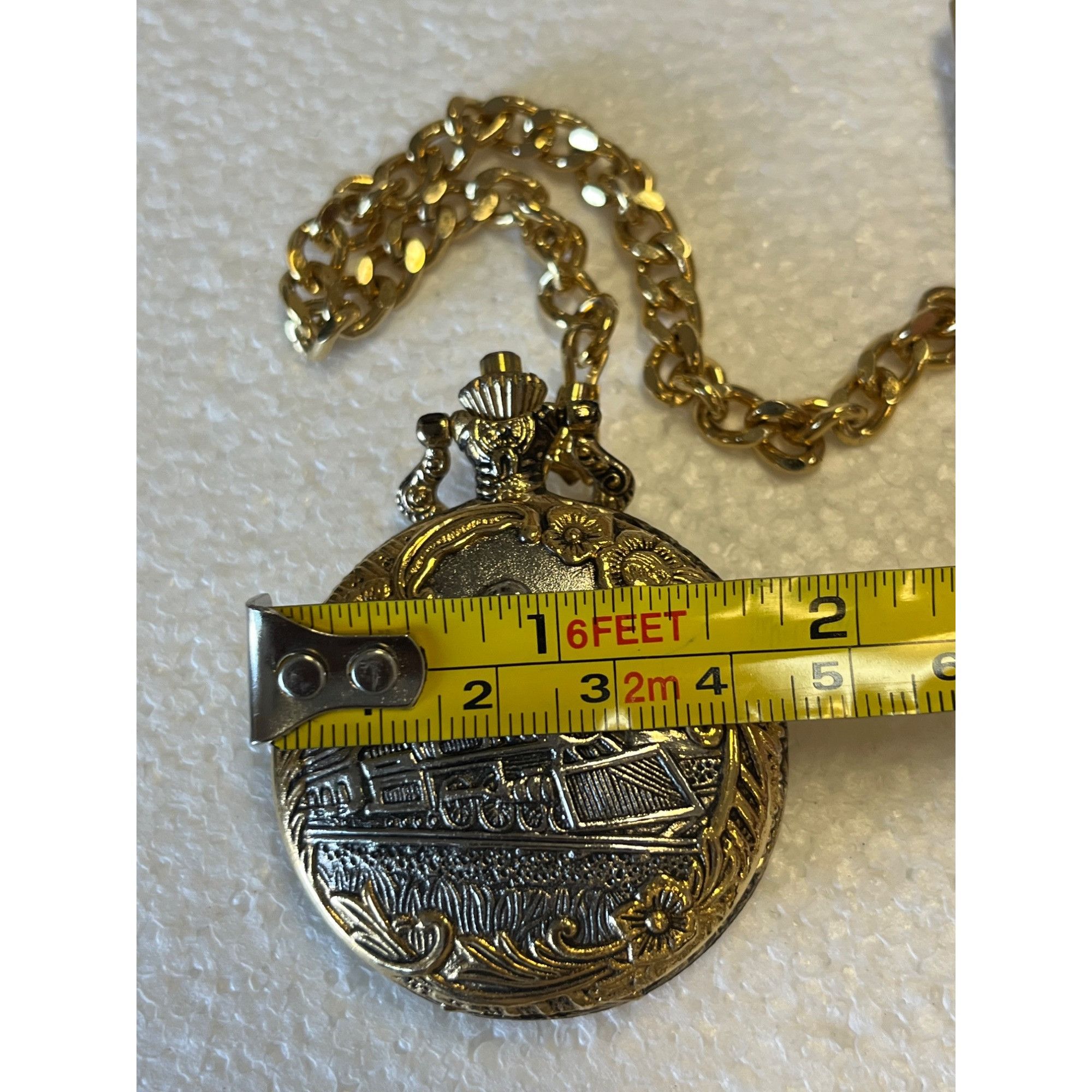 Other Vtg Sergio Valente Gold tone Pocket Watch With Chain Size ONE SIZE - 9 Thumbnail