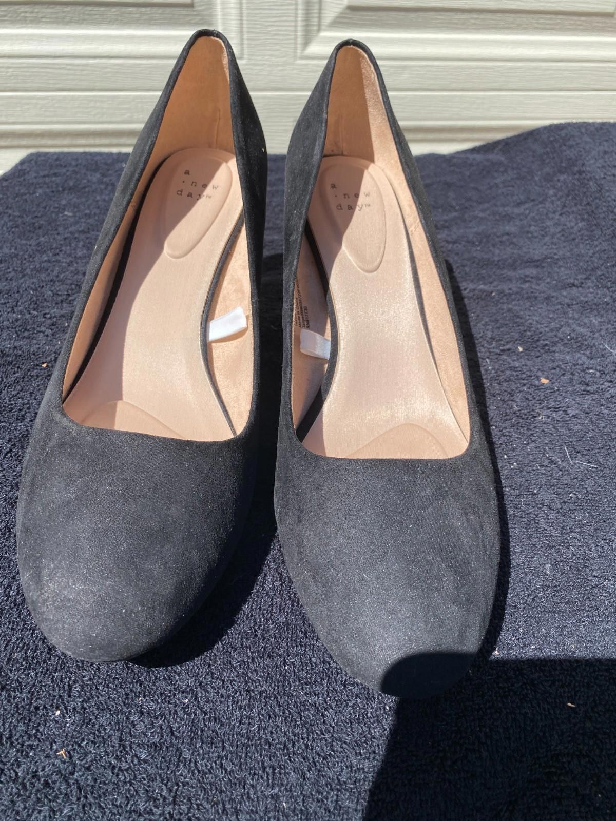 Designer A New Day Dot Black Wedge Heels SZ. 11 Faux Suede - (#S616) Size US 11 / IT 41 - 1 Thumbnail