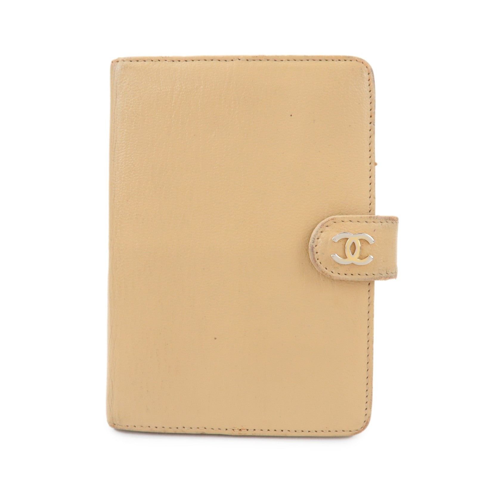 Chanel Chanel CC Logo Calfskin Agenda Cover Beige Size ONE SIZE - 1 Thumbnail