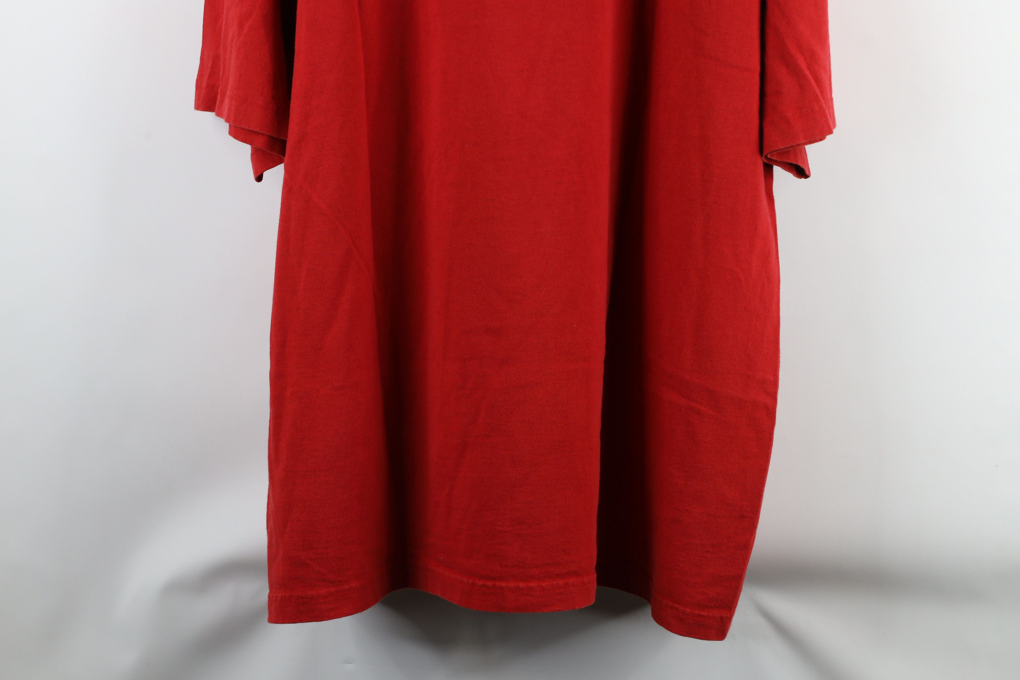 Tommy Hilfiger × Vintage Vintage 90s Tommy Hilfiger Center Logo T-Shirt Red Cotton Size US XXL / EU 58 / 5 - 11 Thumbnail