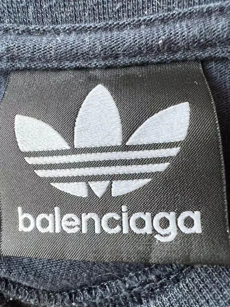 Balenciaga Balenciaga Adidas collaboration short-sleeve shirt. Size US L / EU 52-54 / 3 - 3 Thumbnail