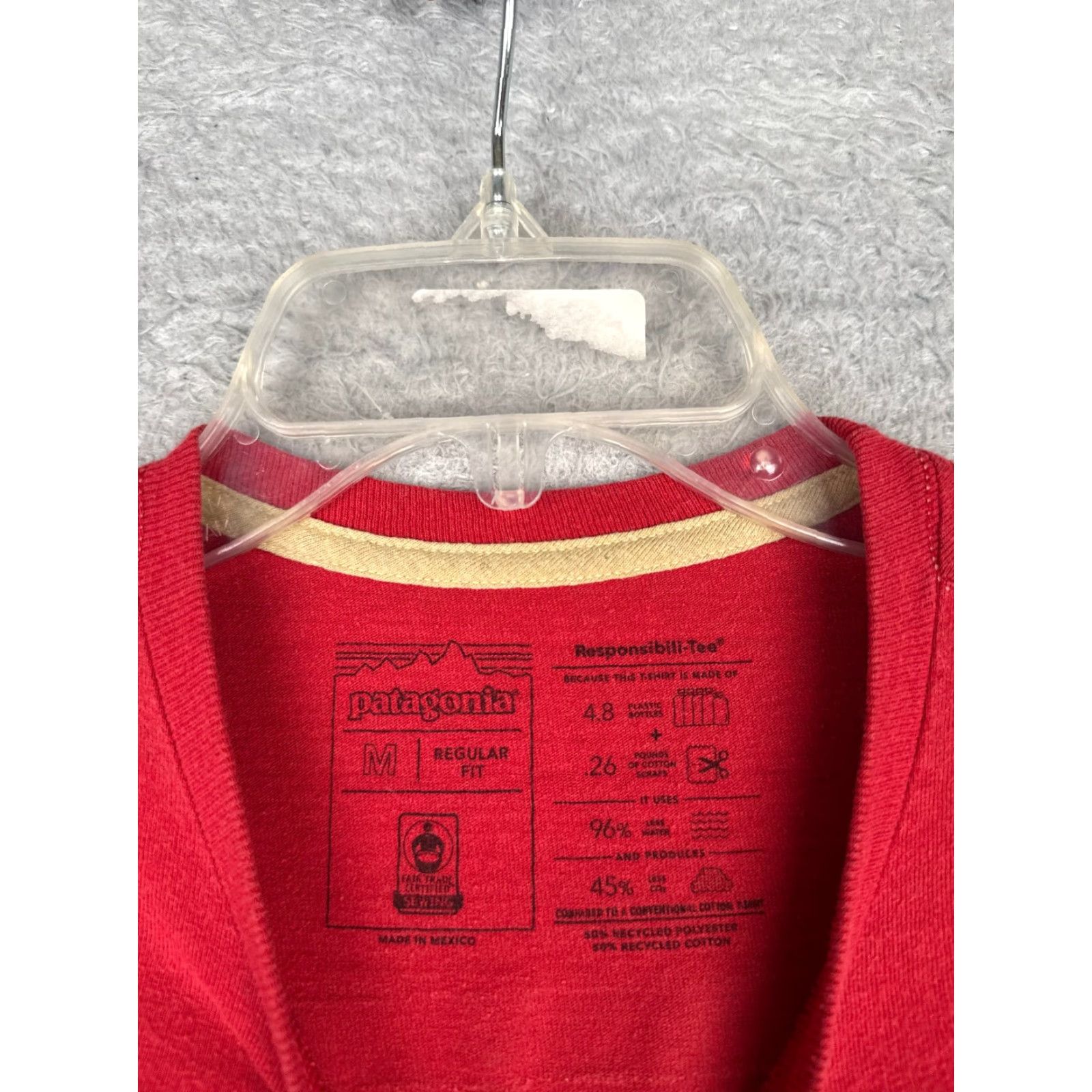 Patagonia Patagonia Shirt Men M Red Short Sleeve Crew Neck Cotton Blend Pocket T-Shirt USA Logo All Seasons Regular Fit Mens Size US M / EU 48-50 / 2 - 7 Thumbnail