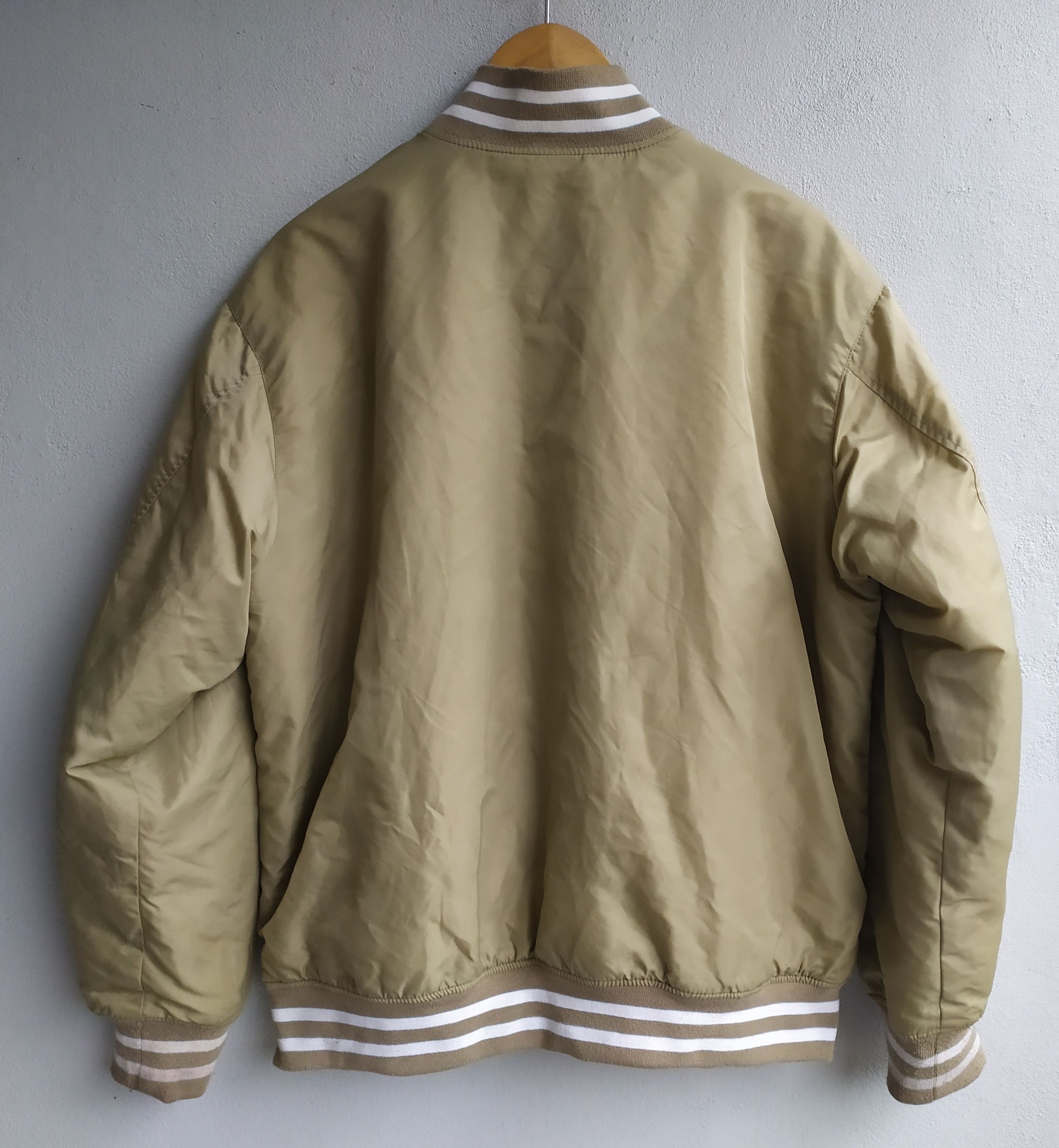 GU × Japanese Brand GU Japan Bomber Jacket Size US XL / EU 56 / 4 - 3 Thumbnail