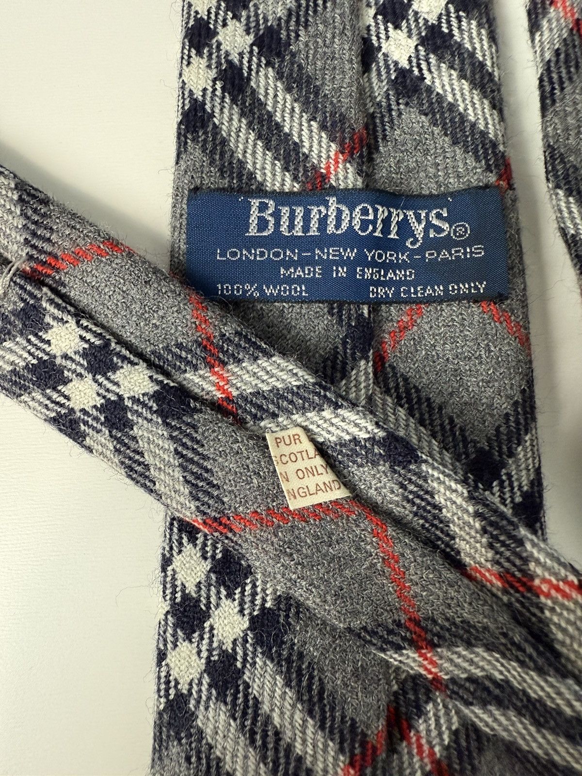 Burberry Burberry Vintage Neck Tie Grey/Red Nova check Pure wool Size ONE SIZE - 8 Thumbnail