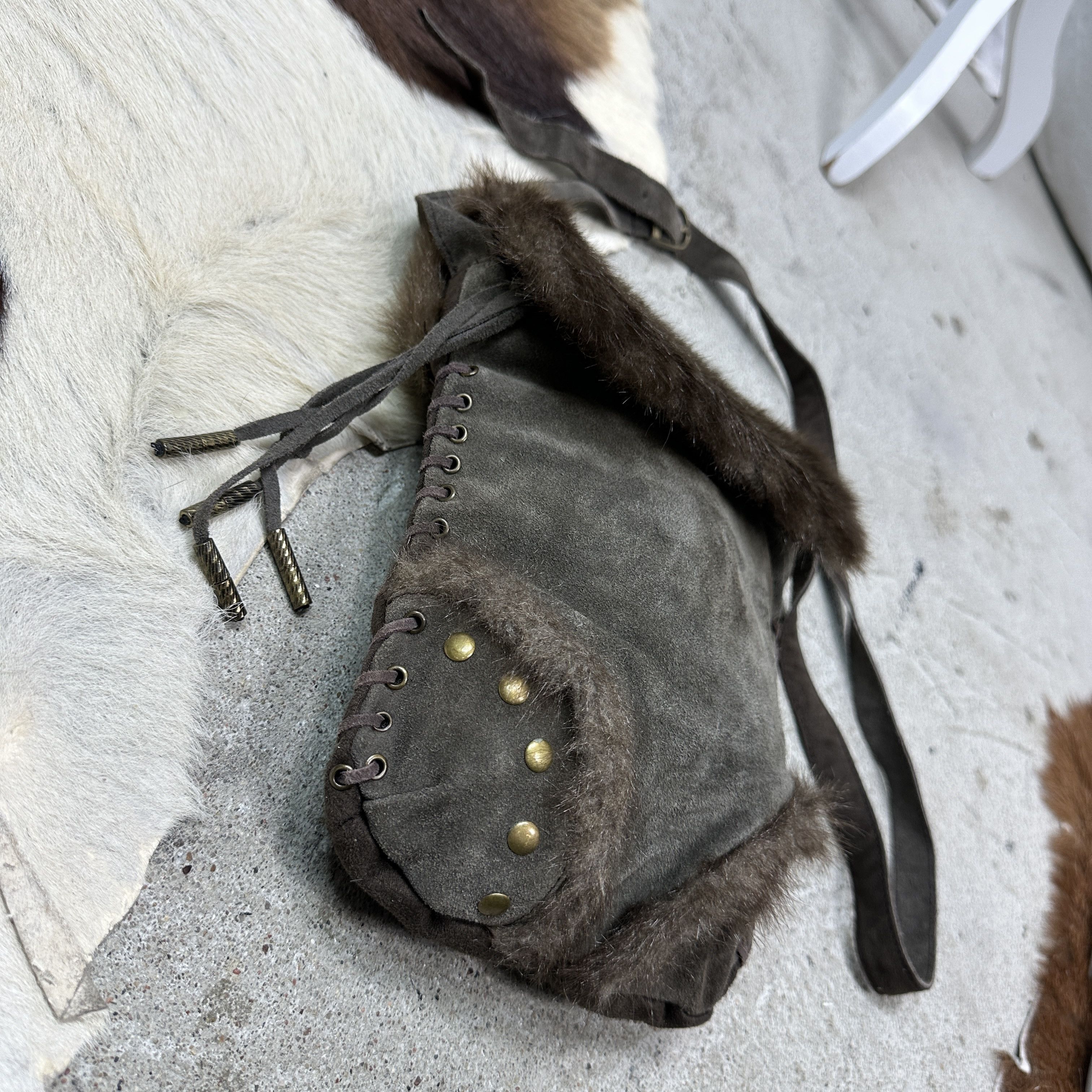 Vintage Vintage Faux Fur Crossbody Bag Y2K Size ONE SIZE - 3 Thumbnail