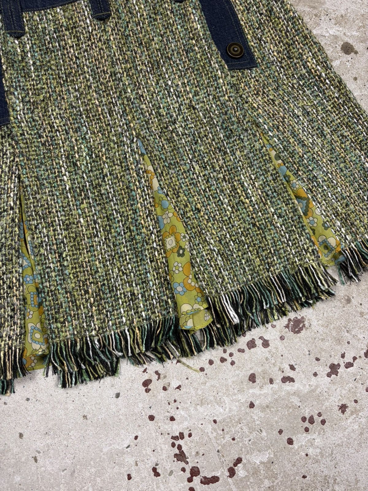 Dolce & Gabbana 2000s Dolce & Gabbana Knitted Mini Skirt Fringe Tweed Size 28" / US 6 / IT 42 - 4 Thumbnail
