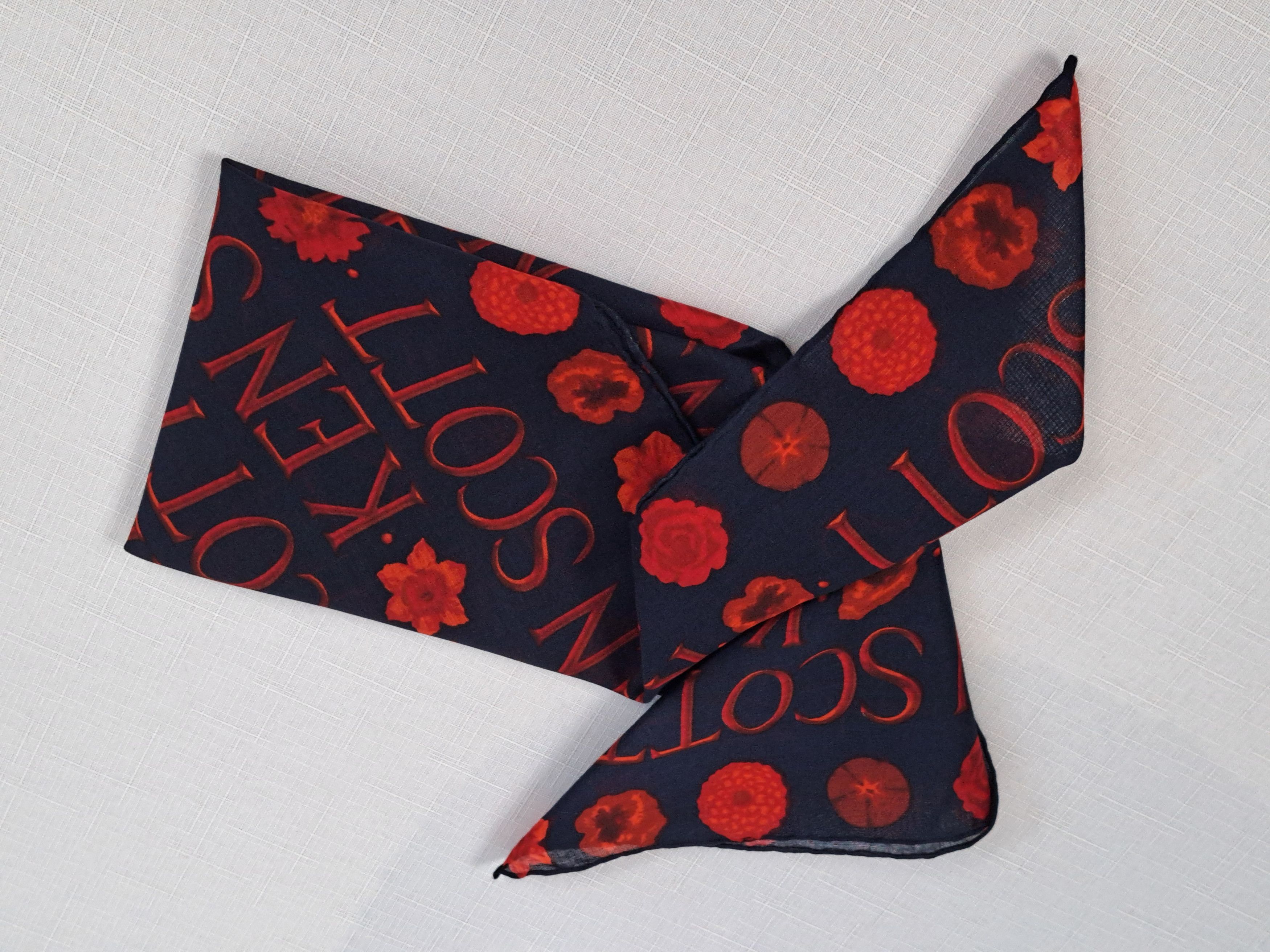 Designer Ken Scott cotton bandana/handkerchief/pocket square. Size ONE SIZE - 2 Thumbnail