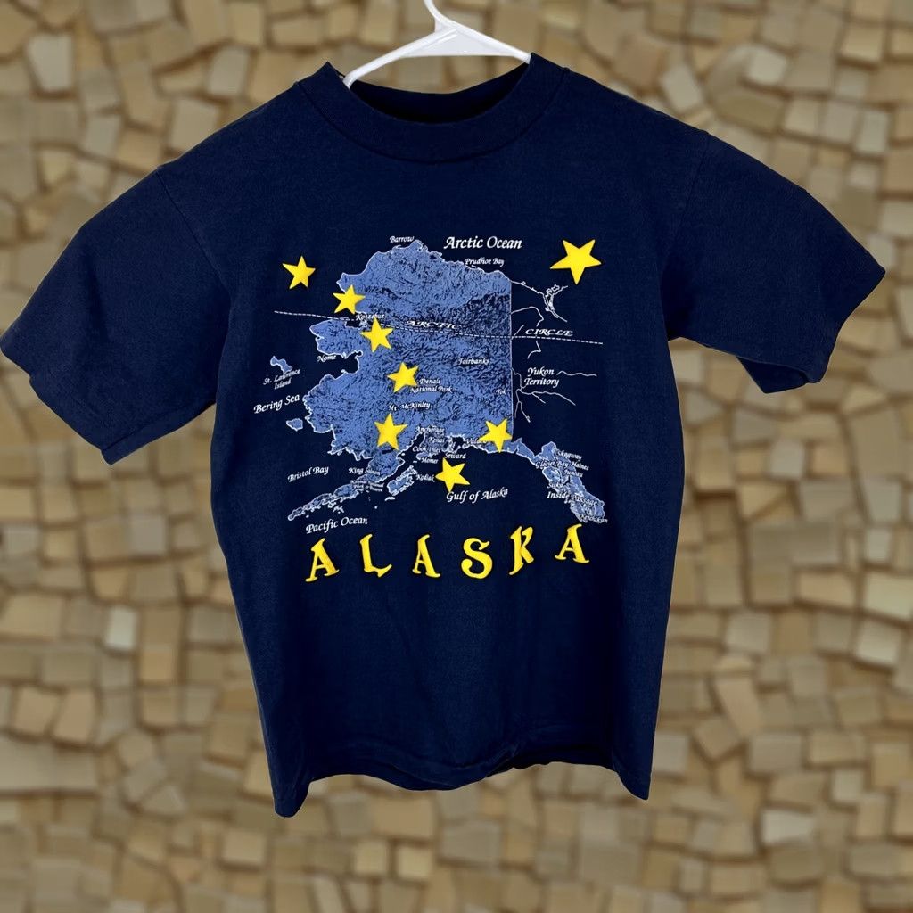 Vintage VINTAGE Alaska T Shirt Navy Blue State Map Graphic Tee Small Puff Print Made USA 90s Mens S Size US S / EU 44-46 / 1 - 1 Thumbnail