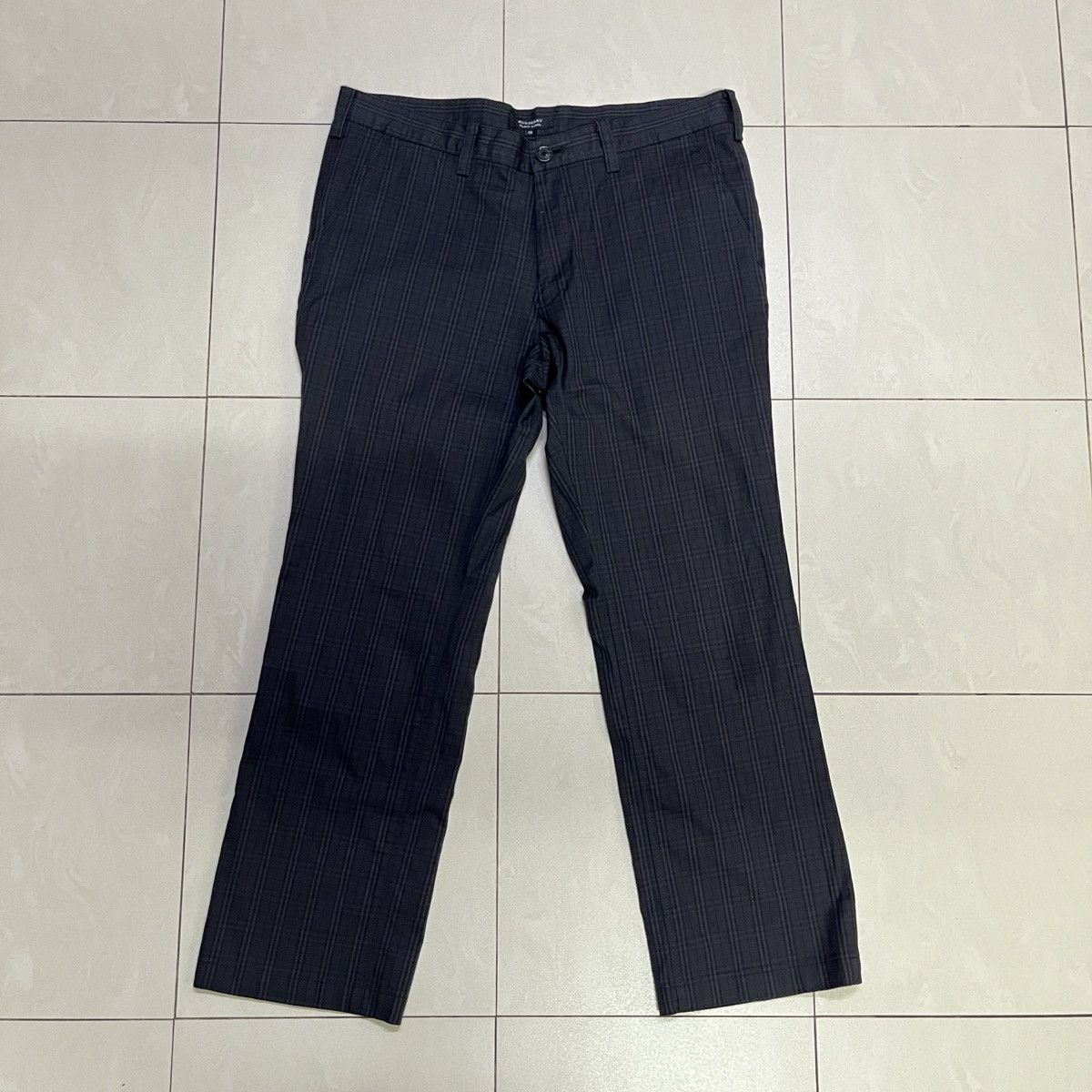 Burberry Vintage Burberry Black Nova Check Pants Size US 32 / EU 48 - 2 Thumbnail