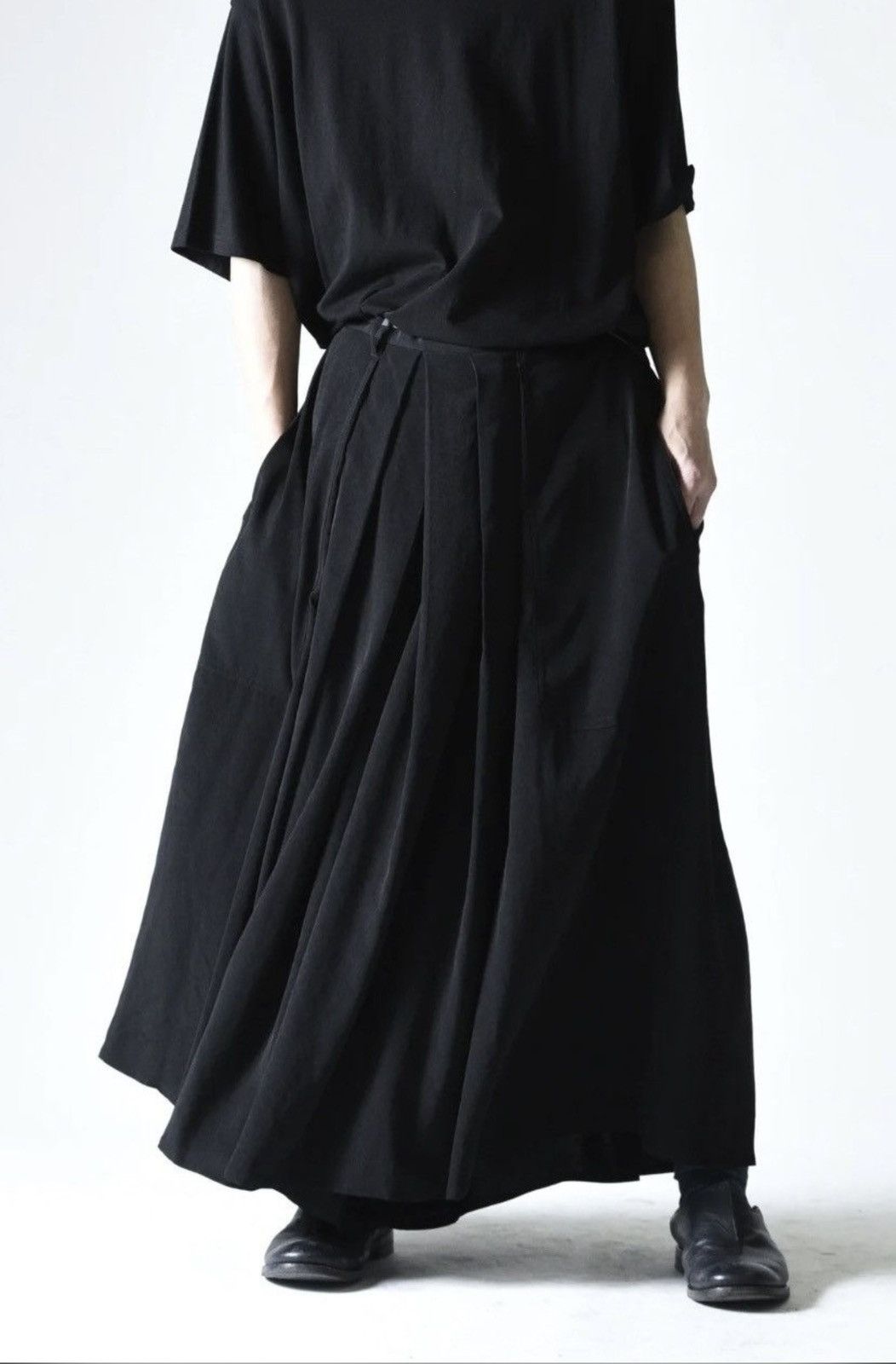 Yohji Yamamoto Yohji Yamamoto Pour Homme AW16 wool Hakama Pants Size US 32 / EU 48 - 1 Thumbnail