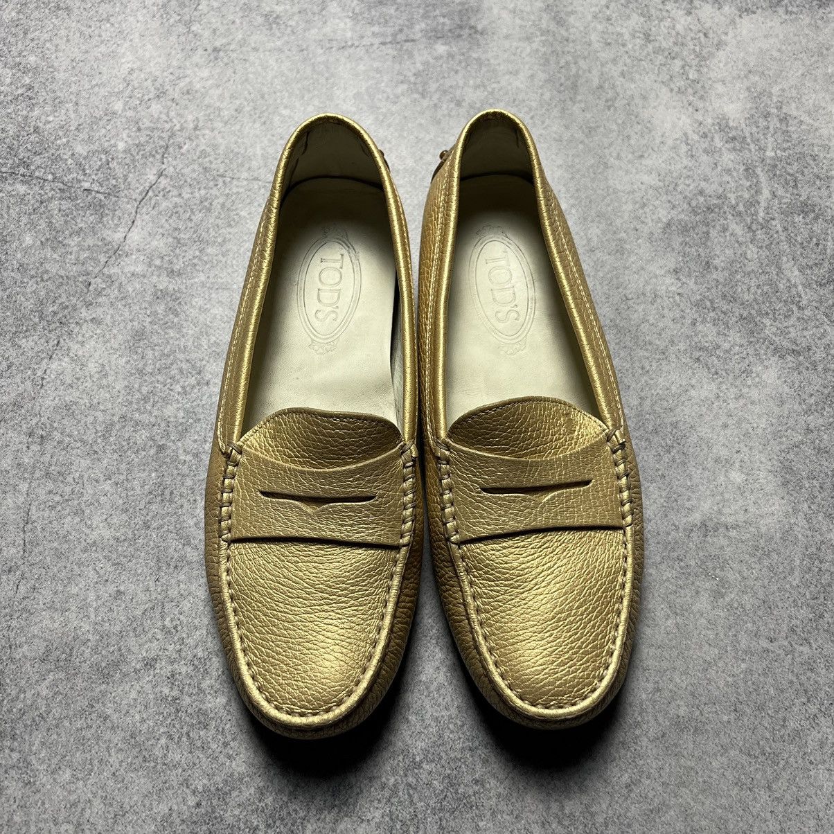 Tod's Vintage Tods Leather Gold Loafers Size 39 Size US 9 / IT 39 - 3 Thumbnail