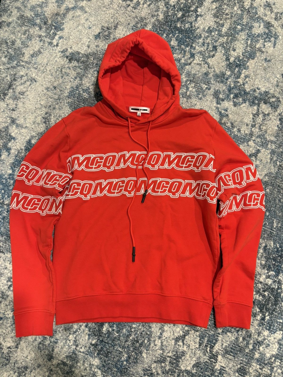 Alexander McQueen Alexander Mcqueen Red Pullover Hoodie With White Logo Size US S / EU 44-46 / 1 - 1 Thumbnail