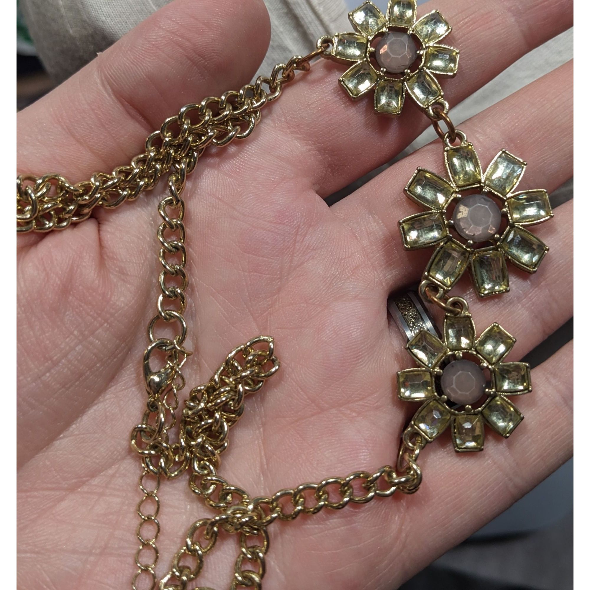 Other Retro Fairycore Gemmed Triple Flower Necklace Size ONE SIZE - 3 Thumbnail
