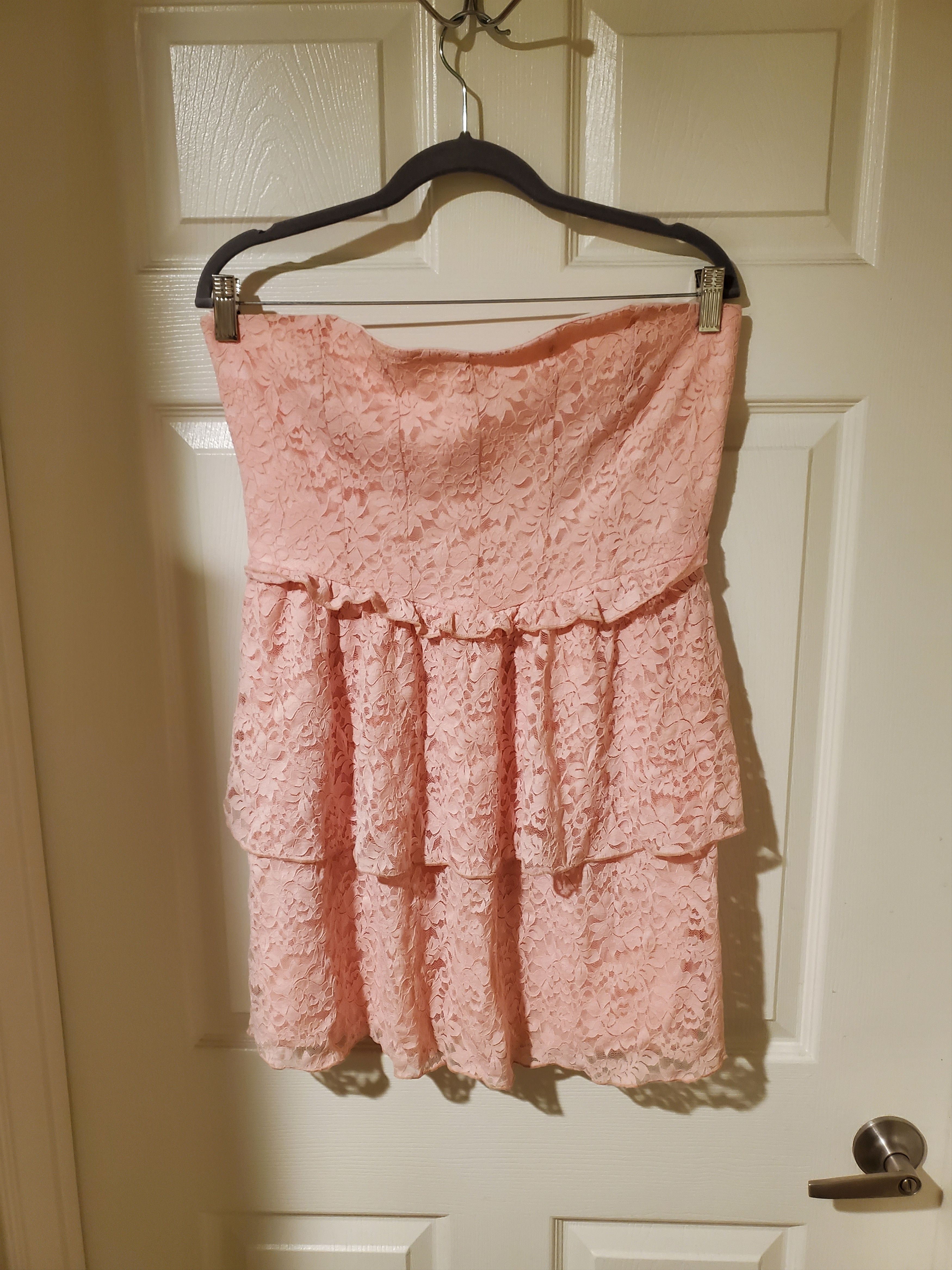 *NWT* Altar'd State Pink Tiered Mini Lace Dress (XXL)