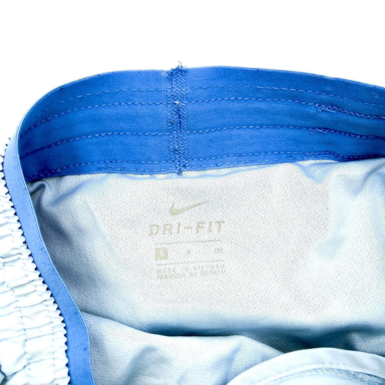 Nike Nike Dri-Fit Running Shorts Light Blue Back Pocket Women's S Size 27" / US 4 / IT 40 - 3 Thumbnail