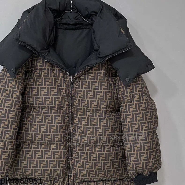 Fendi Fendi Reversible floral printed puffer coat Size S / US 4 / IT 40 - 5 Thumbnail