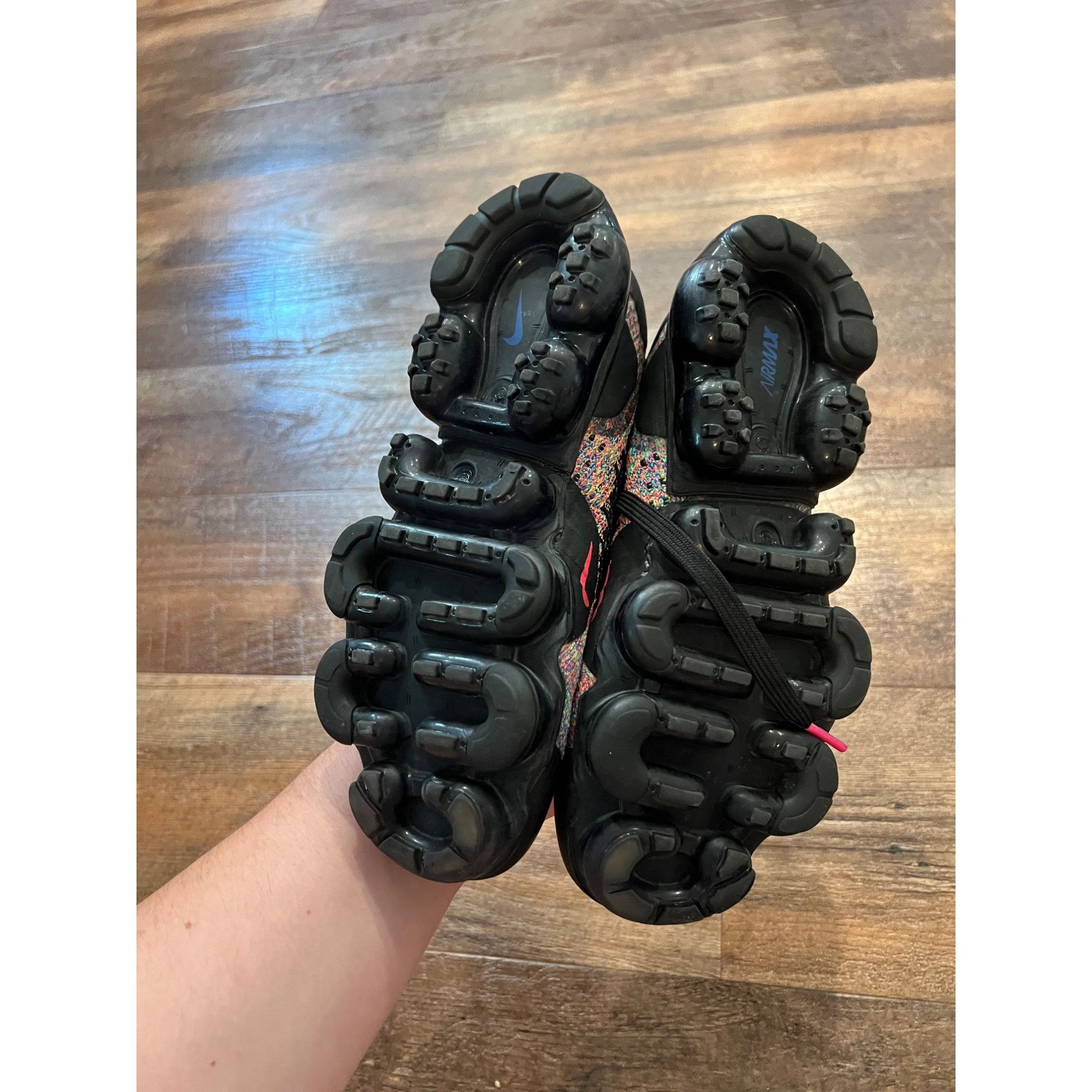 Nike Nike Air Vapor Max Flyknit 2 Women Size 7 Black Multi Col Size US 7 / IT 37 - 5 Thumbnail