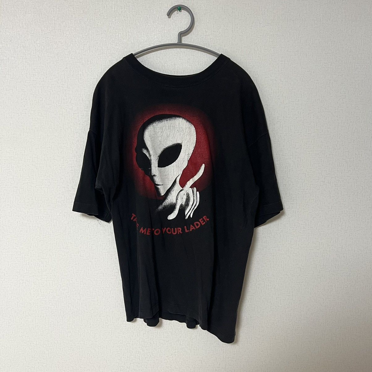 Vintage 90s Fashion Victim Alien Tee | Grailed