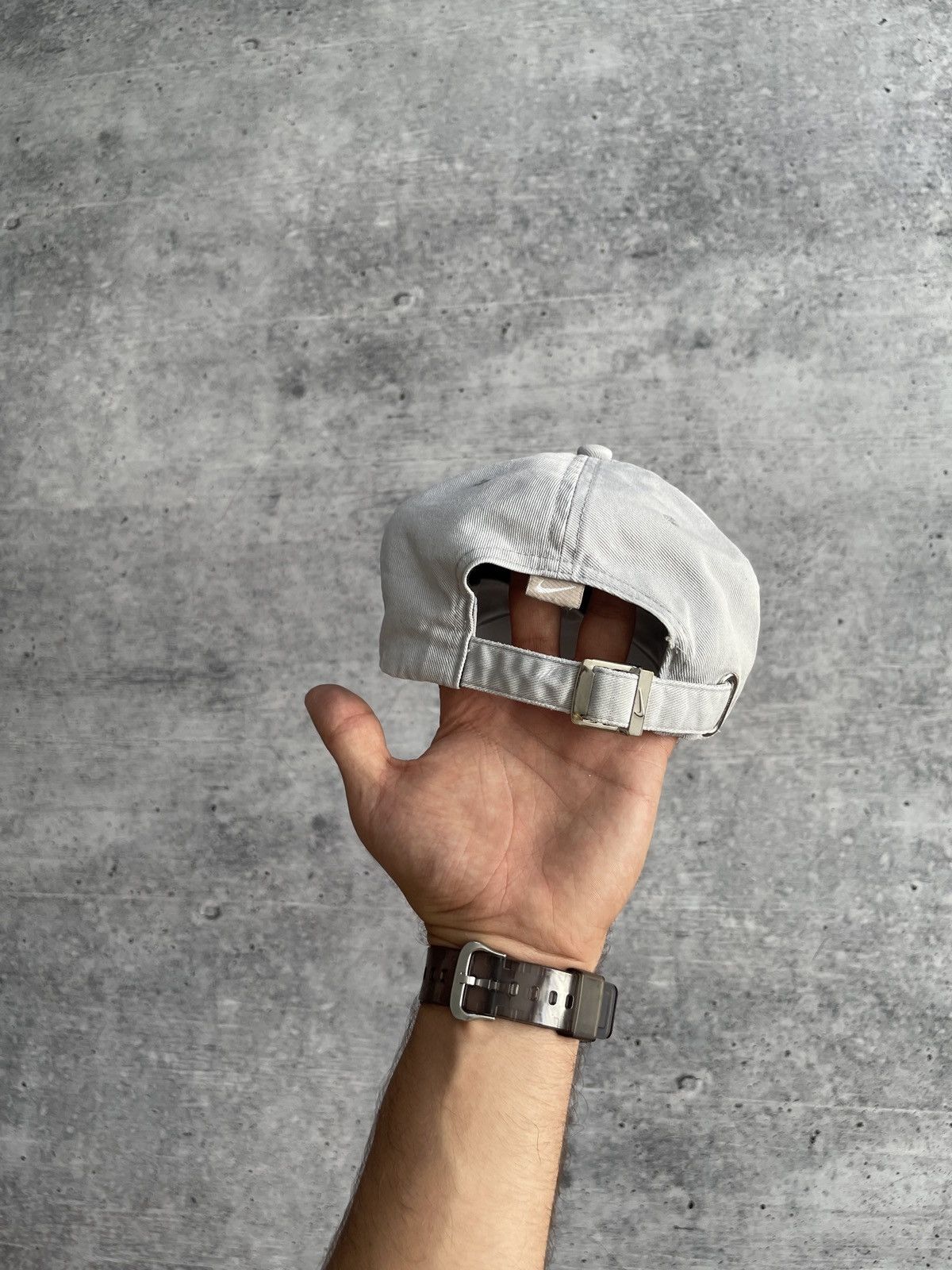 Nike × Vintage Vintage Nike Hat Ca Grey Sports Strap Back Swoosh Logo Y2K Size ONE SIZE - 10 Thumbnail