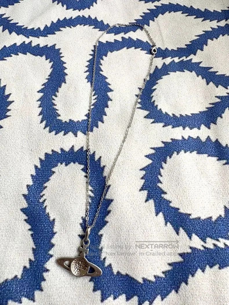 Vivienne Westwood Vivienne Westwood Saturn Pendant Necklace . Size ONE SIZE - 4 Thumbnail