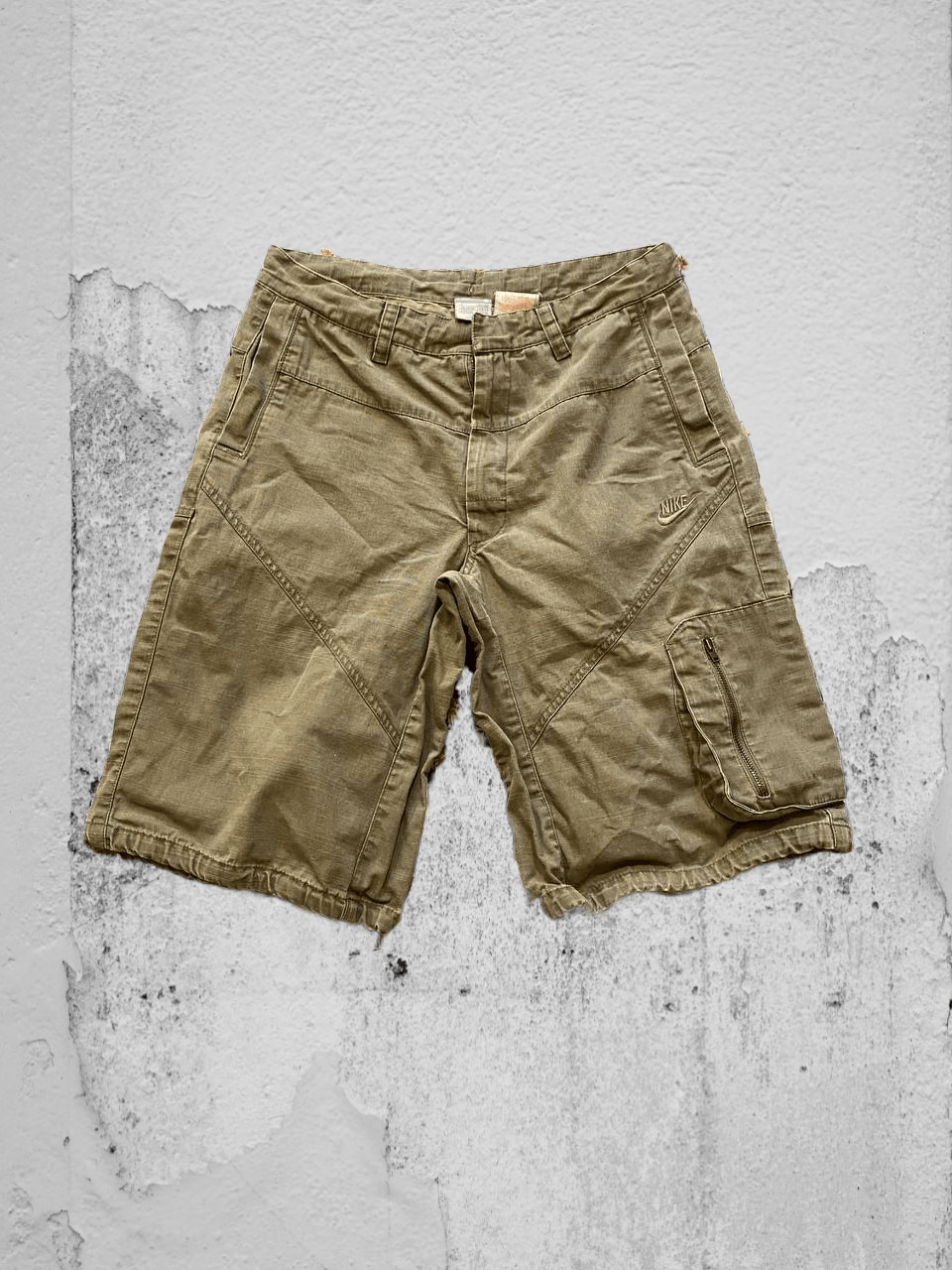 Nike shorts Y2K Nike Vintage Streetwear Size US 32 / EU 48 - 1 Thumbnail