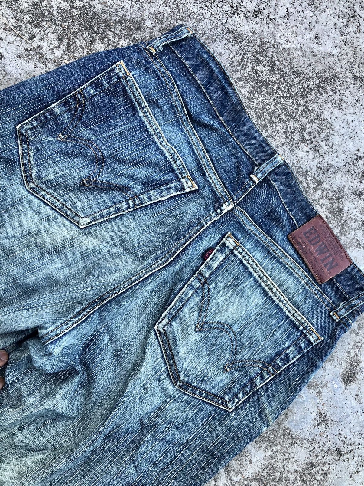 Japanese Brand EDWIN 503 LIGHT FLEX DISTRESSED DENIM Size US 32 / EU 48 - 9 Thumbnail