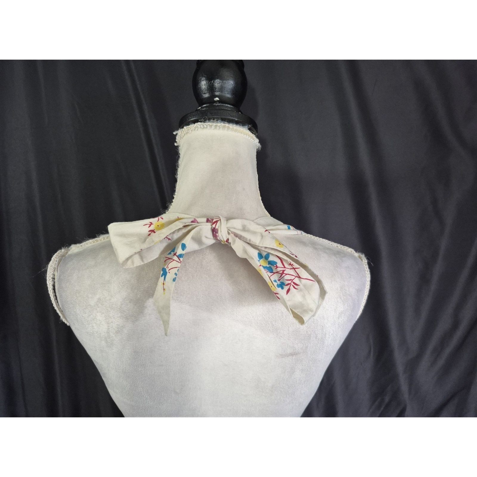 Anthropologie Anthropologie Halter Apron Cotton Front Pockets Tie Neck Size ONE SIZE - 4 Thumbnail