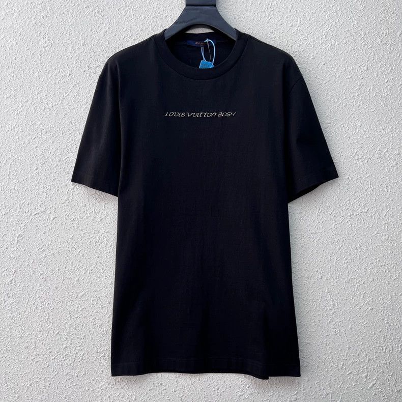 Louis Vuitton Louis Vuitton Metal Logo 2054 Short Sleeve 2502-Nextarrow Size US L / EU 52-54 / 3 - 1 Thumbnail