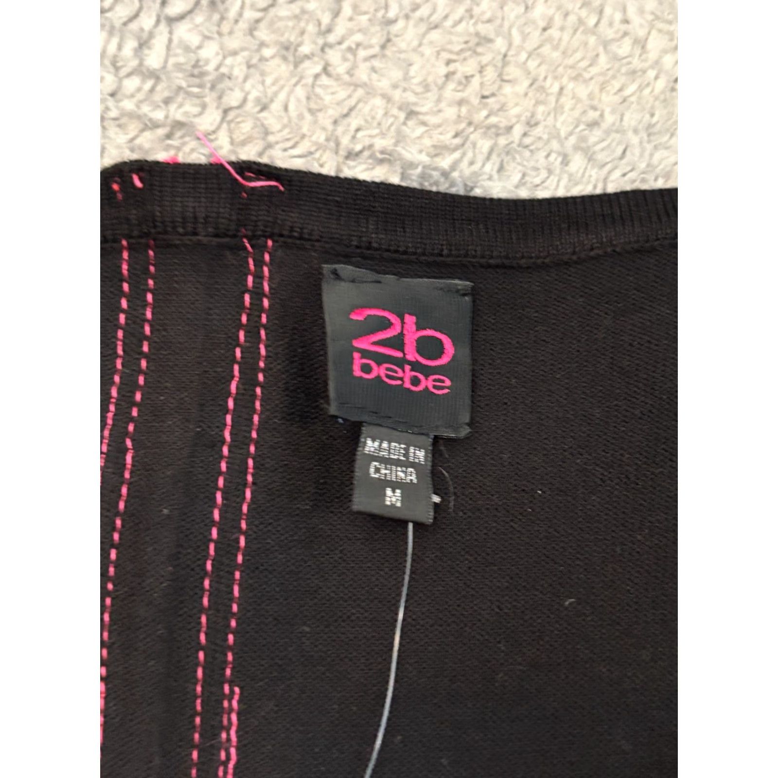Bebe NWT Bebe Peplum Top Womens Medium Black Short Sleeve Stretch Casual 2B Blouse Jerseys Womens M Black Y2K Size M / US 6-8 / IT 42-44 - 2 Thumbnail