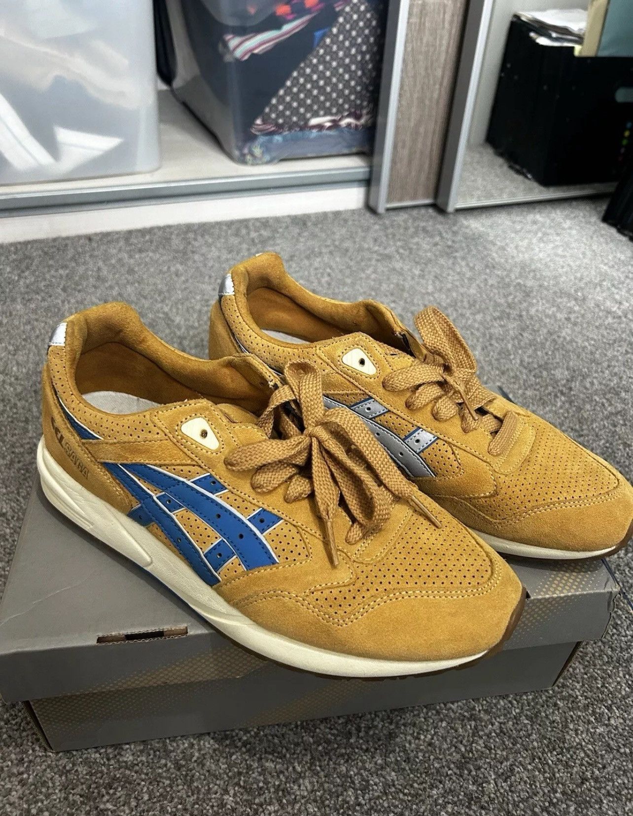 Asics Asics Foot Patrol Gel Saga 2012 Authentic. Uk Size 8. Size US 9 / EU 42 - 1 Thumbnail