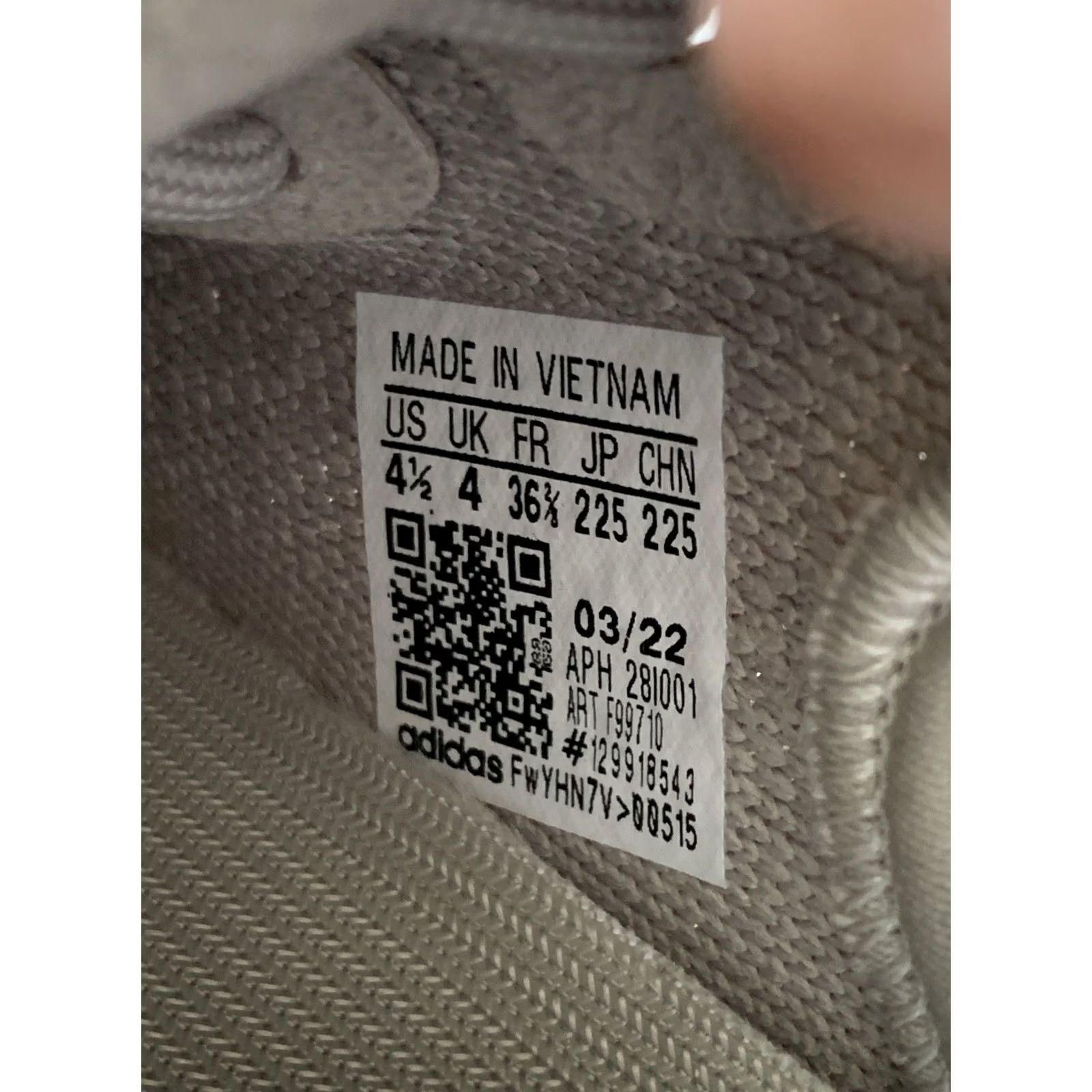 Adidas ADIDAS YEEZY 350 V2 SESAME SNEAKERS BOOST SIZE US 4.5 UK 4 EU 36 2/3 - MEN - Gray - Sneaker Size US 5 / EU 37 - 8 Thumbnail