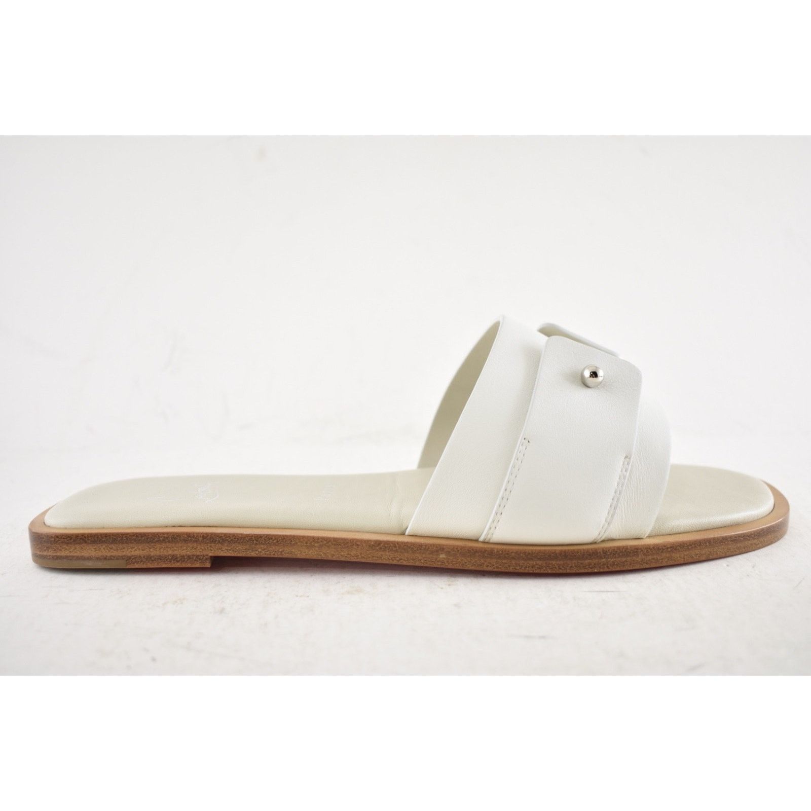 Christian Louboutin Christian Louboutin Chambelimule White Calf Leather Slide 36 Size US 6 / IT 36 - 2 Thumbnail