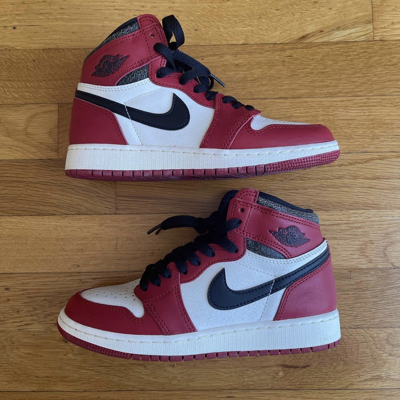 Jordan Brand Air Jordan Retro 1 High OG GS “Chicago Lost & Found” Sz.4 Size US 4 / IT 34 - 8 Thumbnail